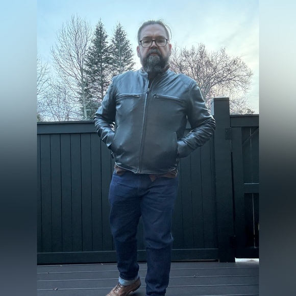 Meet your Posher, Beej - Picture 8 of 16